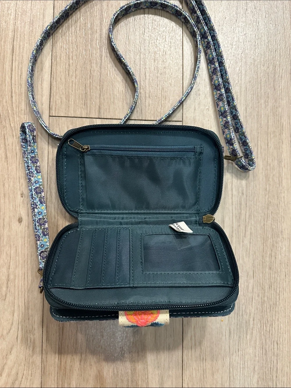 NWOT NATURAL LIFE Wristlet Crossbody Wallet Blue Turquoise Ditsy Floral